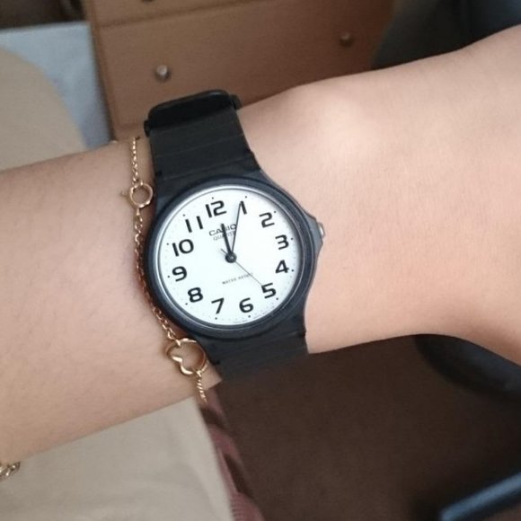 Casio Men's MQ24-7B2 Analog Watch with Black Resin Band - Picture 5 of 8